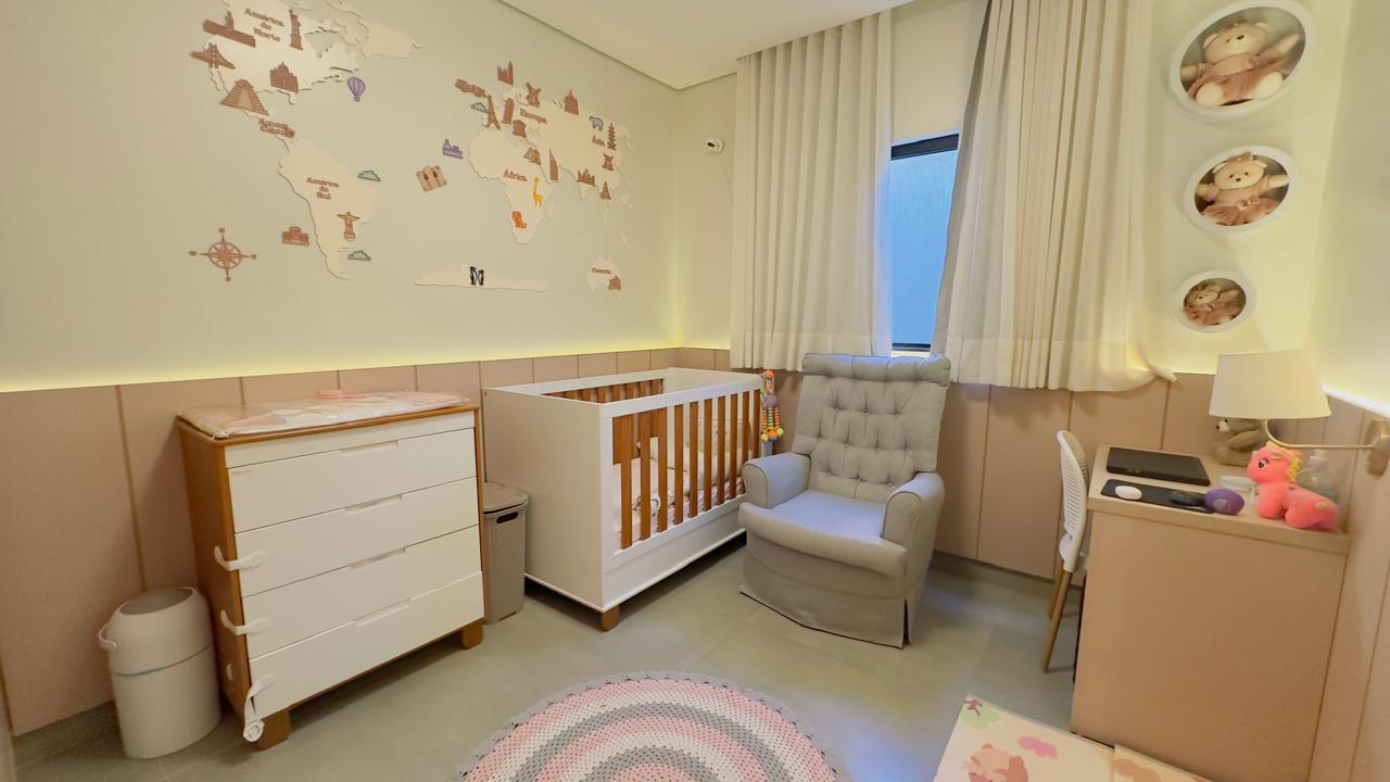 Quarto com armários planejados