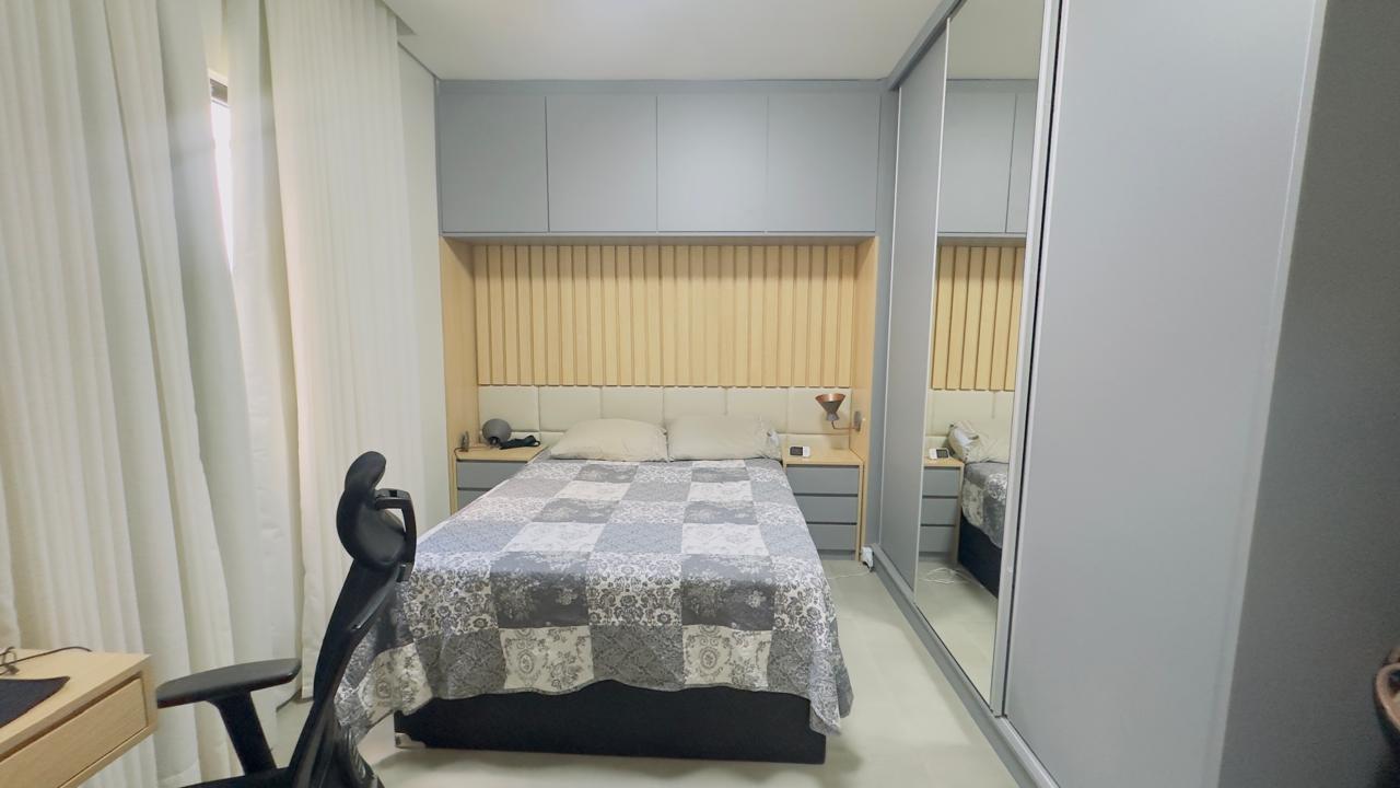 Suíte com home office